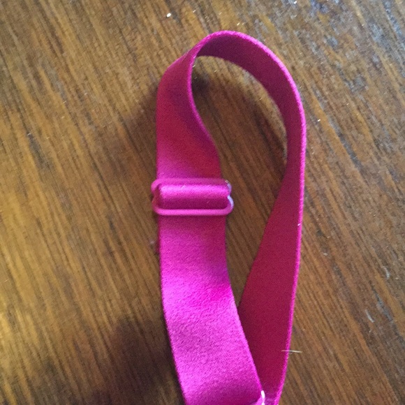 Fuchsia 1303 non wire - Picture 3 of 3